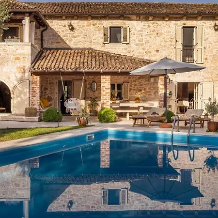 Om Shanti * Poreč